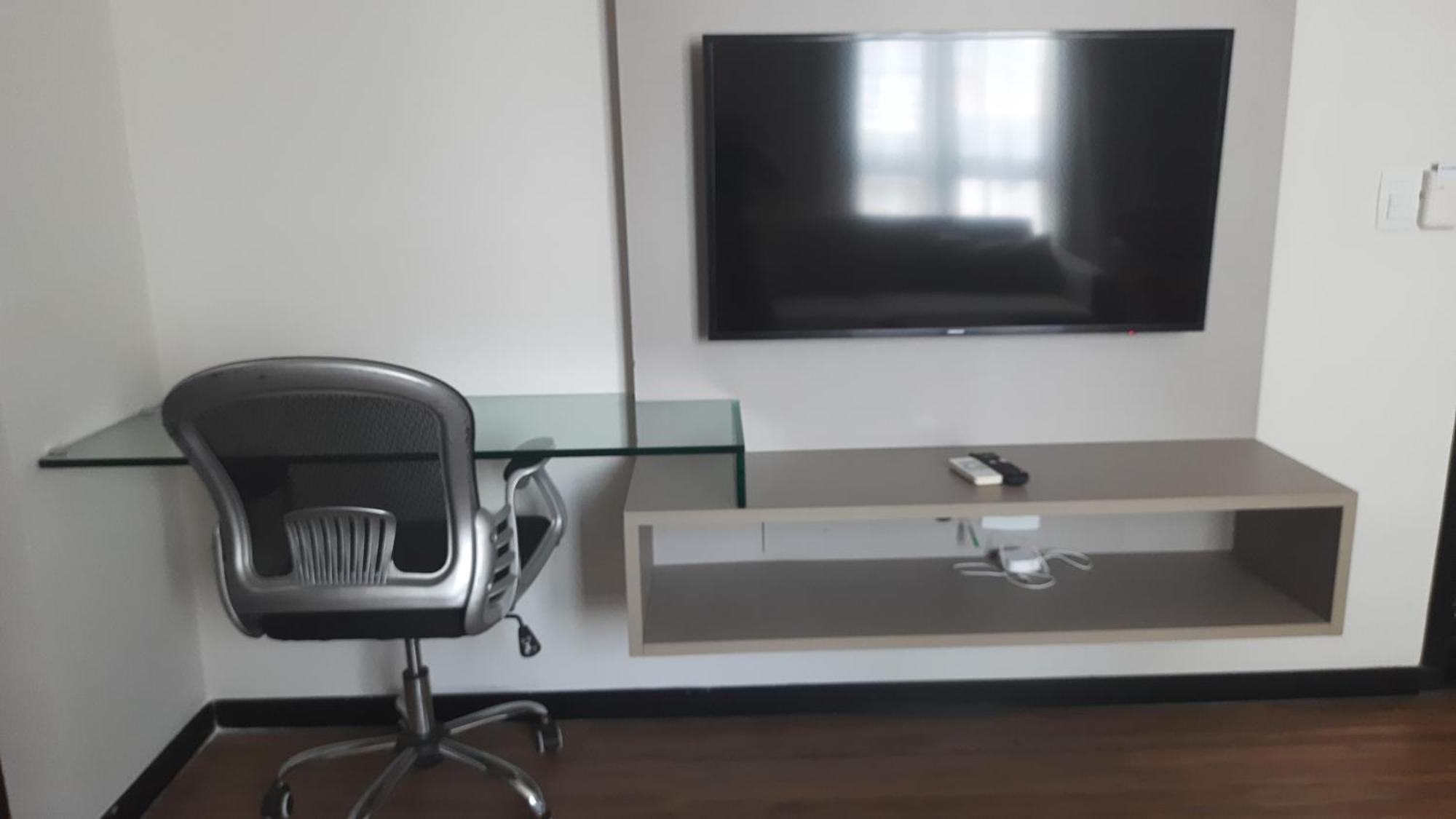 Apartment Flat 103 *